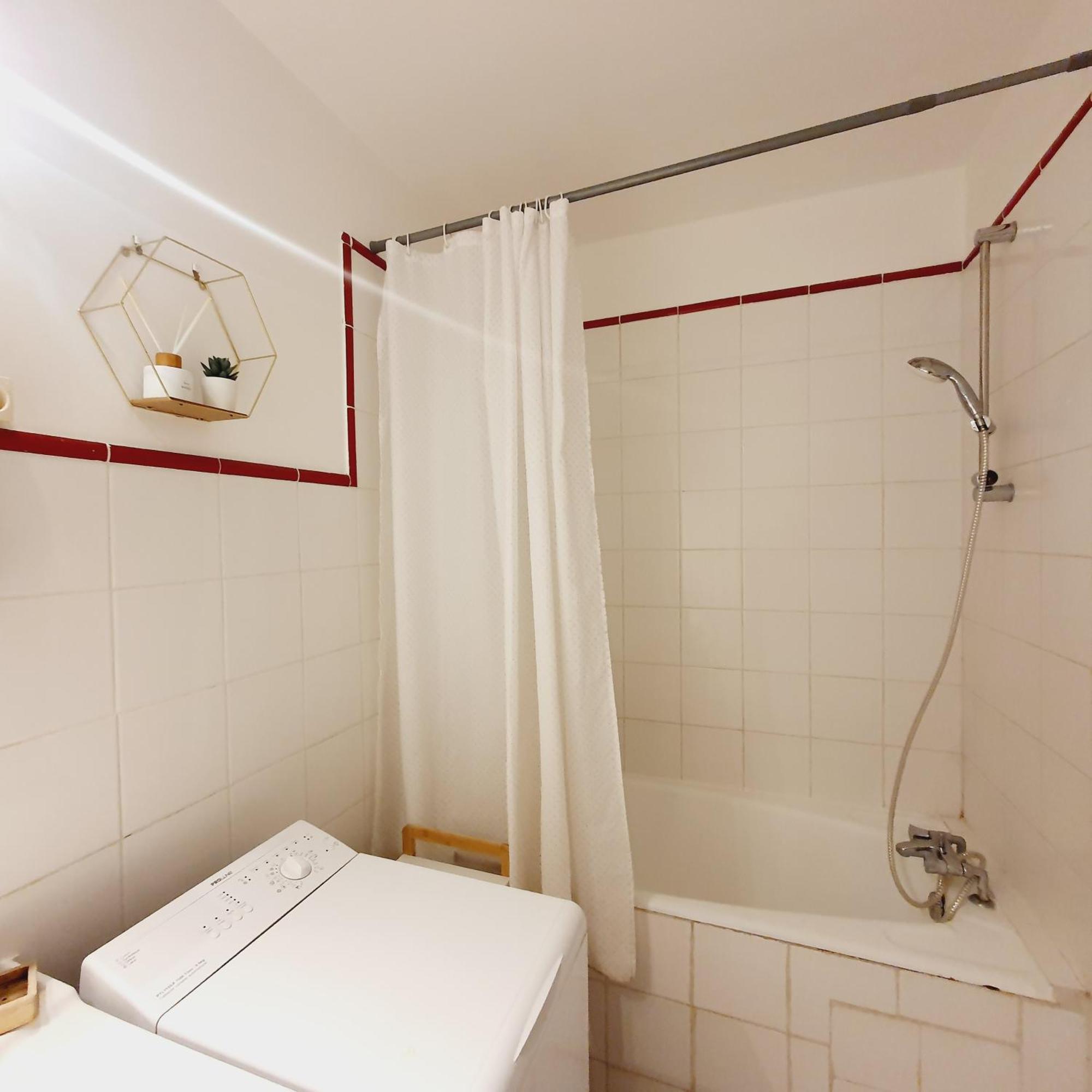 Sejour Cosy Pres De Paris T3 Cuisine Ouverte Et Bar