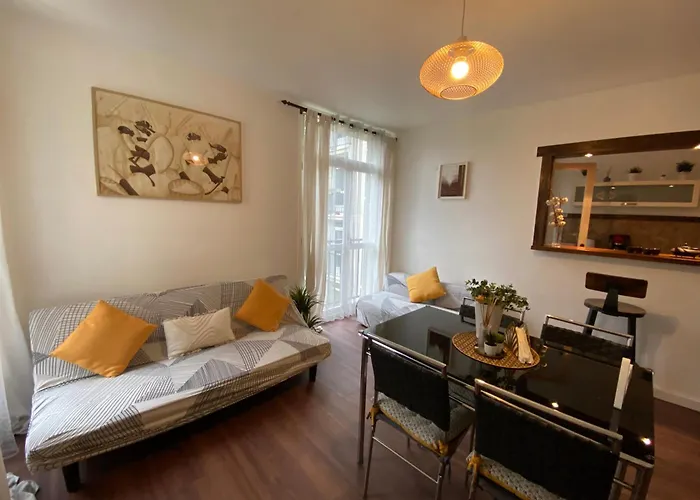 Sejour Cosy Pres De Paris T3 Cuisine Ouverte Et Bar